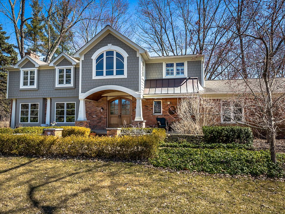 1st image of 32556 Westlady Dr