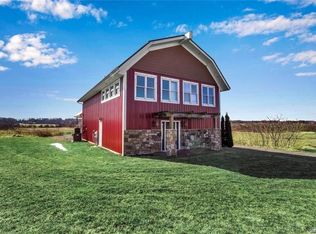 4788 Lower Mountain Rd, Lockport, NY 14094