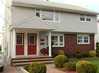 693 9th St, Secaucus, NJ 07094