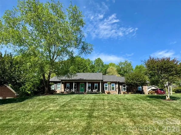 4946 Butner Dr, Hickory, NC 28602