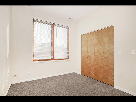 3rd image of 1920 W North Ave APT 2