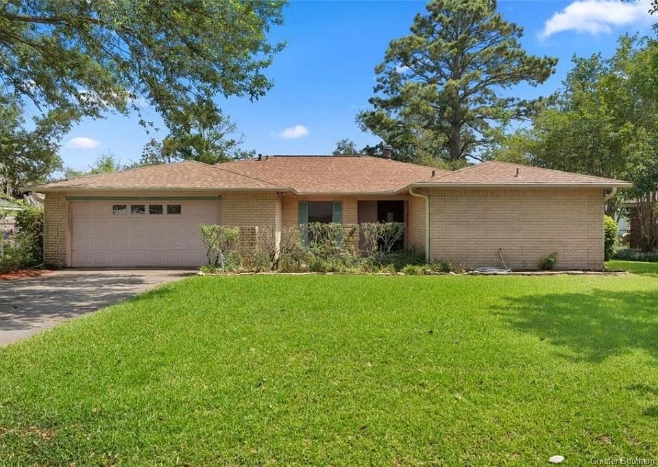 1st image of 1437 N Greenfield Cir