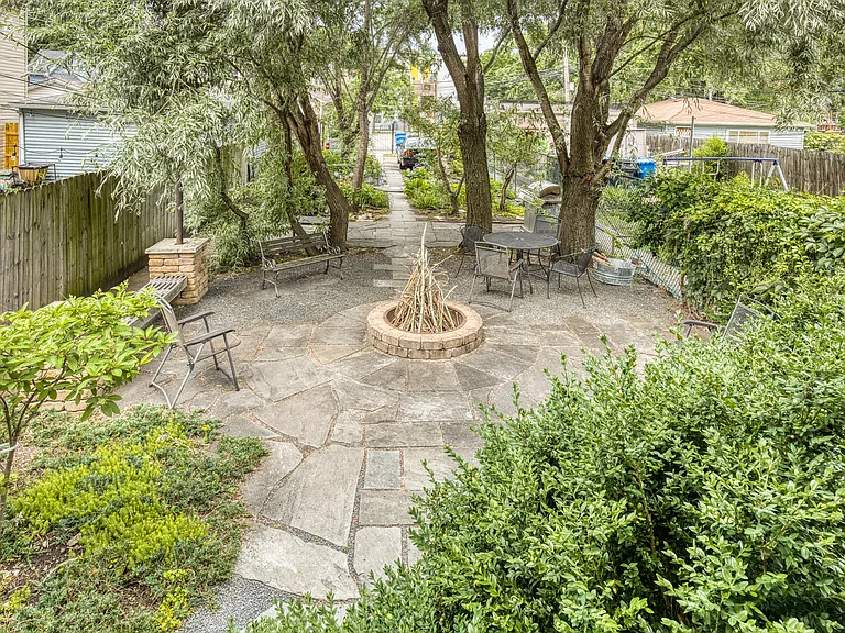 1648 N Saint Louis Ave #2 — Photo 34