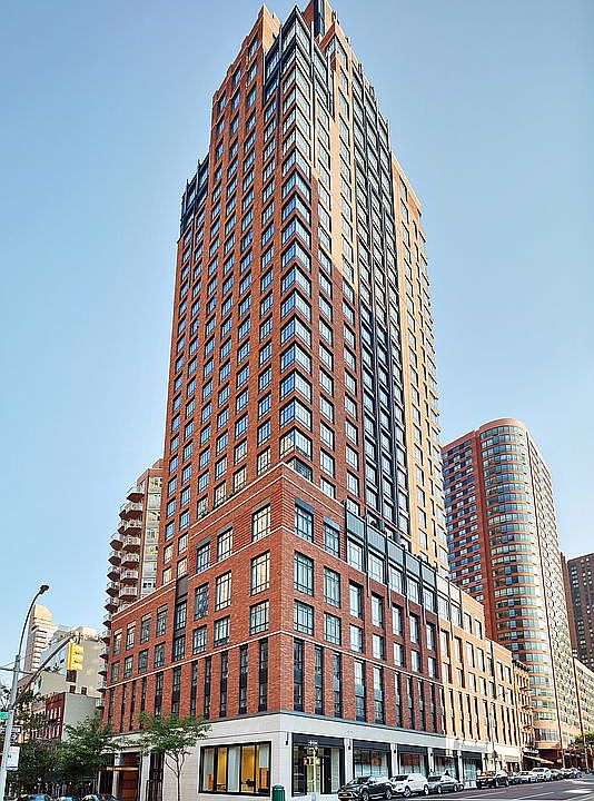 1st image of 200 E 95th St #19B
