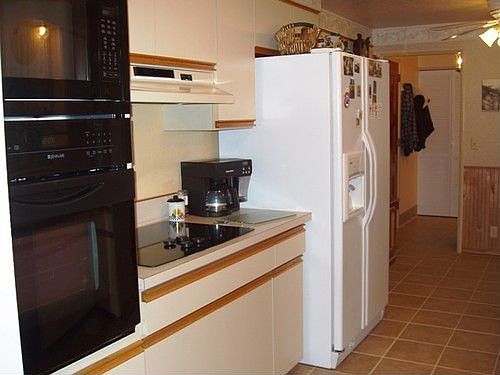 2nd image of 5682 SE Woodhaven St