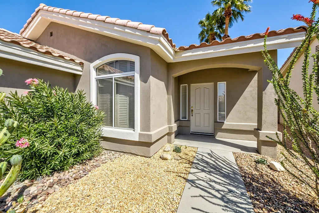 2 bed, 1128 sqft, $4,950 — Photo 4