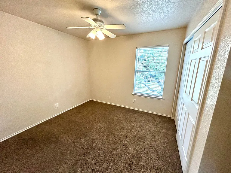 110 Jetlyn Dr — Photo 24