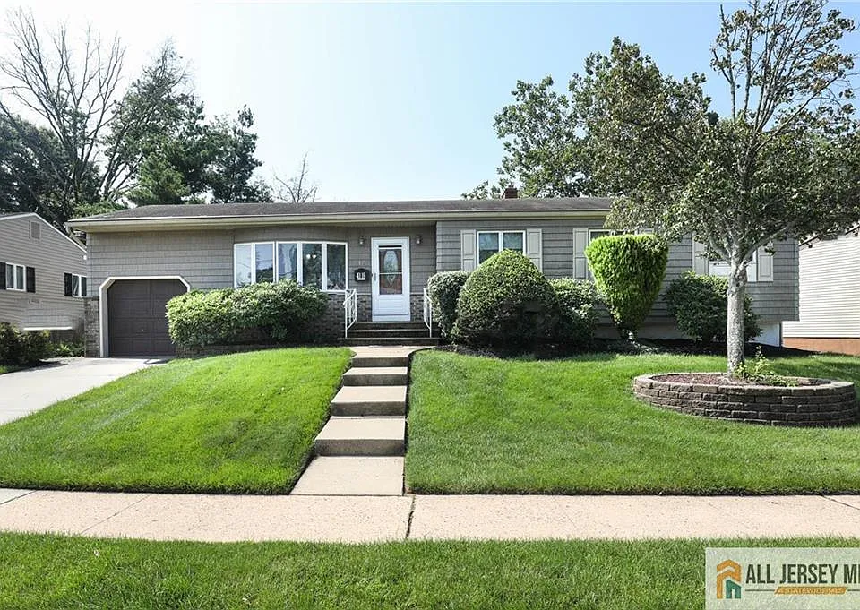 10 Eardley Rd
