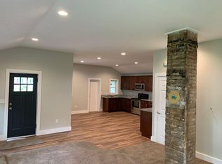 211 Union St #1, Wakarusa, IN 46573
