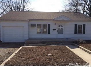 104 English St, Jerseyville, IL 62052