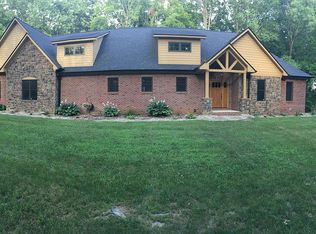 4587 N Hickory Creek Dr, Martinsville, IN 46151