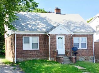 43 Boston Post Rd, Waterford, CT 06385