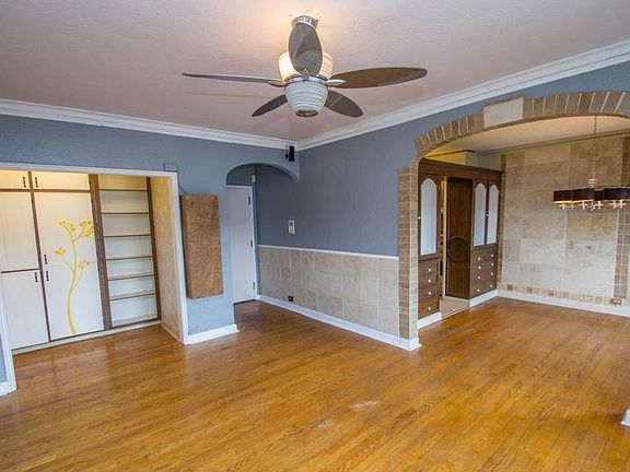 2nd image of 2330 Euclid Heights Blvd APT 206