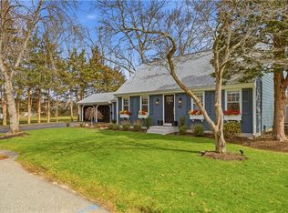 23 Hanson Rd, Barrington, RI 02806