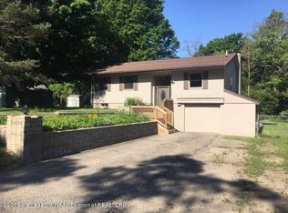 6120 Gardenia Ave, Lansing, MI 48911