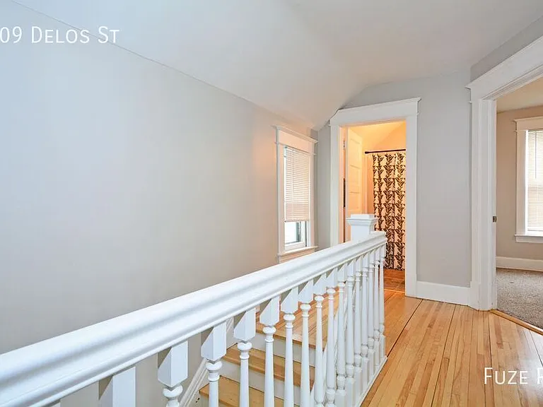 109 Delos St W — Photo 11