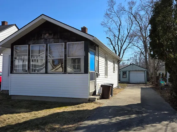 1376 Cole St, Birmingham, MI 48009