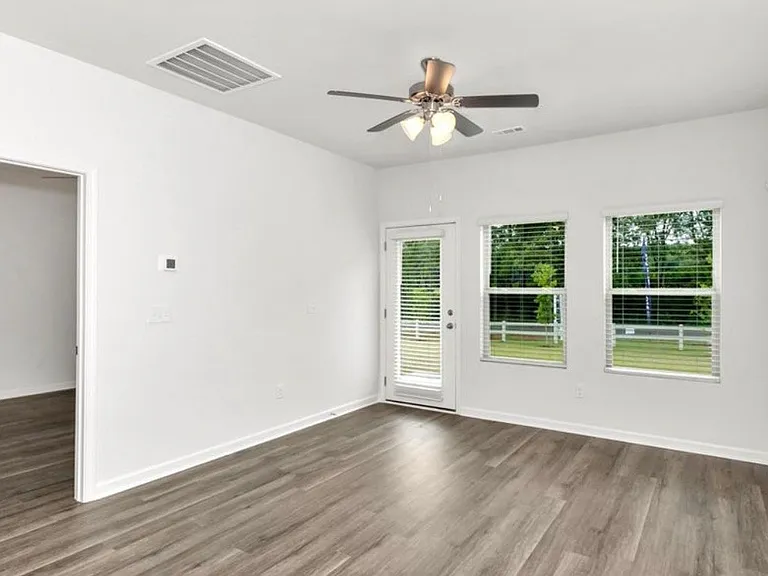 217 Bay Pine Dr — Photo 12