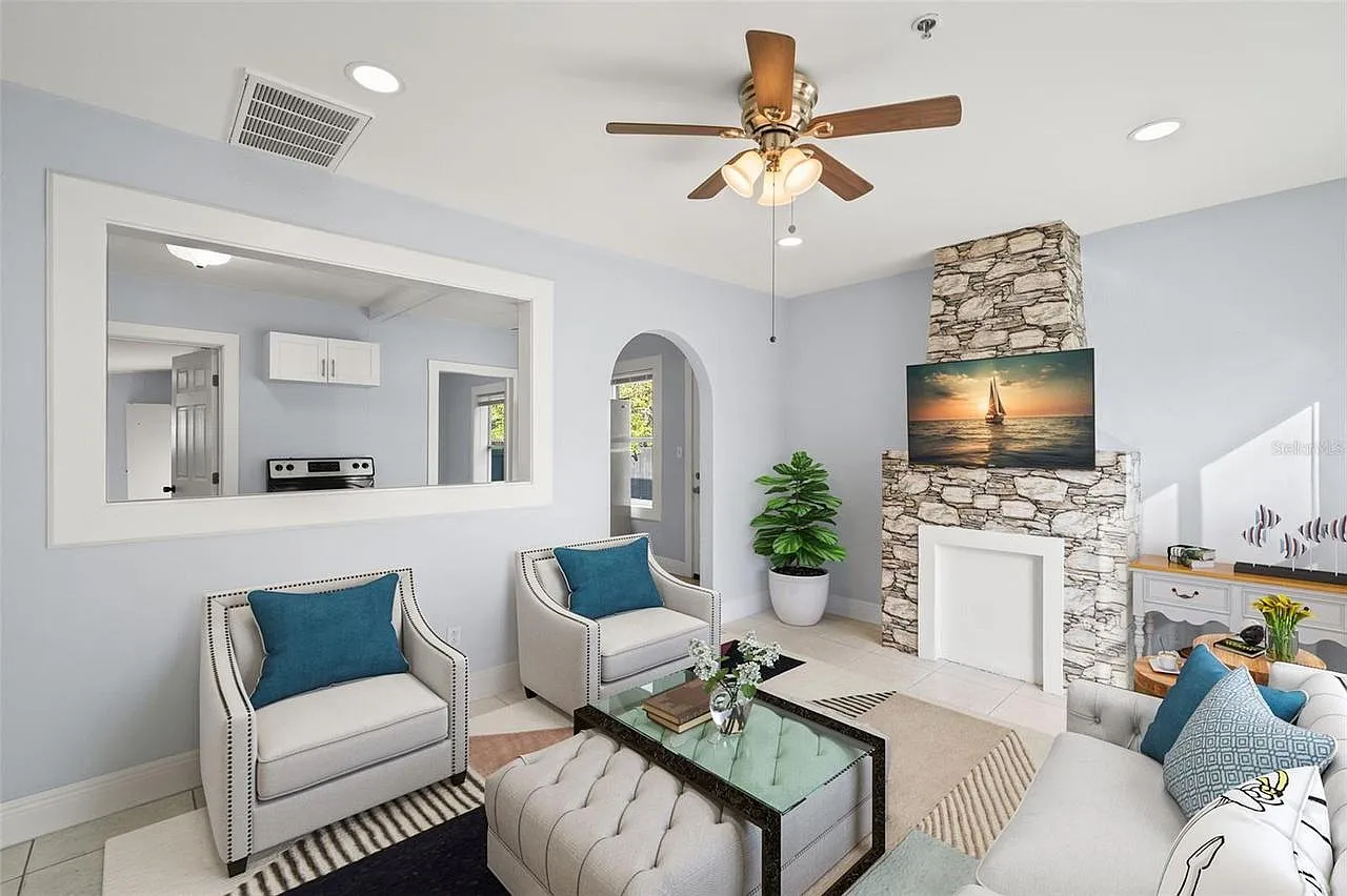 1 bed, 970 sqft, $1,395 — Photo 3