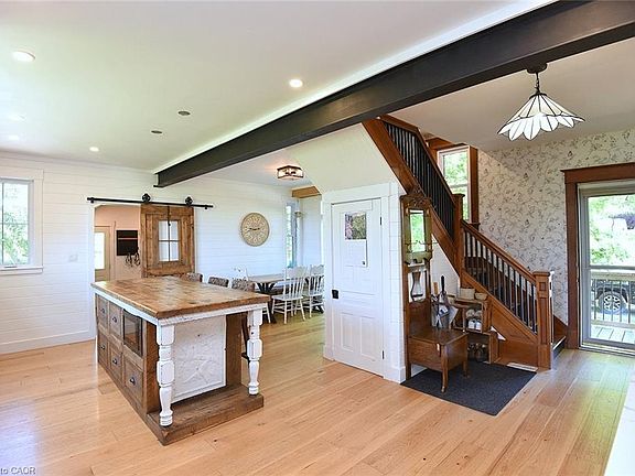5th image of 335 Haldimand Rd #12