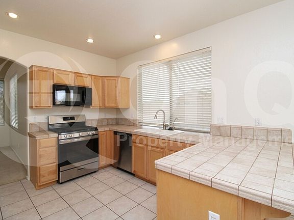 5th image of 1715 W Cathedral Rock Dr