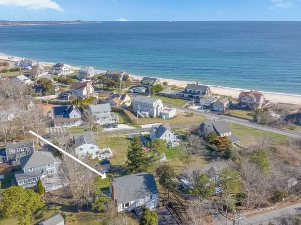 15 Bradford Rd, Bourne, MA 02532