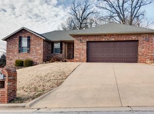 3069 S Suburban Ave, Springfield, MO 65807