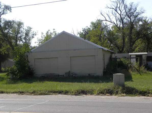 605 E 7th St, Eureka, KS 67045