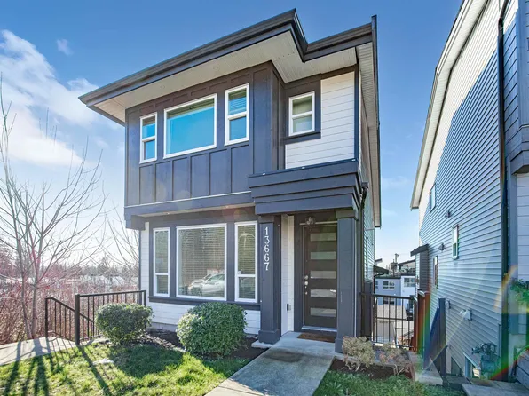 13667 232a St, Maple Ridge, BC V4R 0C2