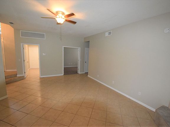 3rd image of 5047 Southampton Cir