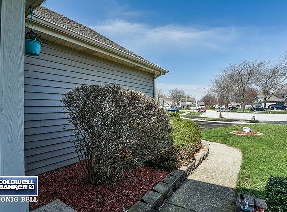 3rd image of 520 Tewksbury Ct
