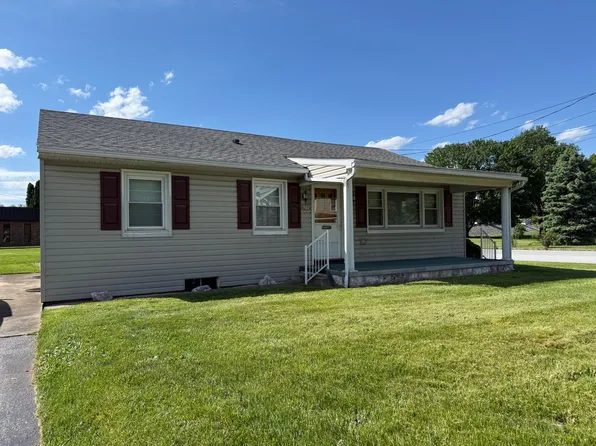 411 S Carlisle St, Greencastle, PA 17225