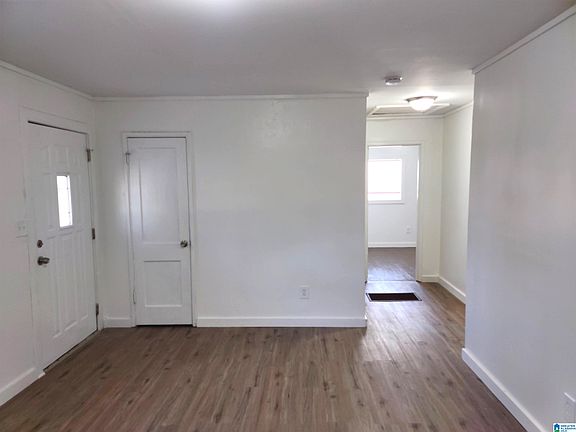 4th image of 4905 Hillman Dr SW