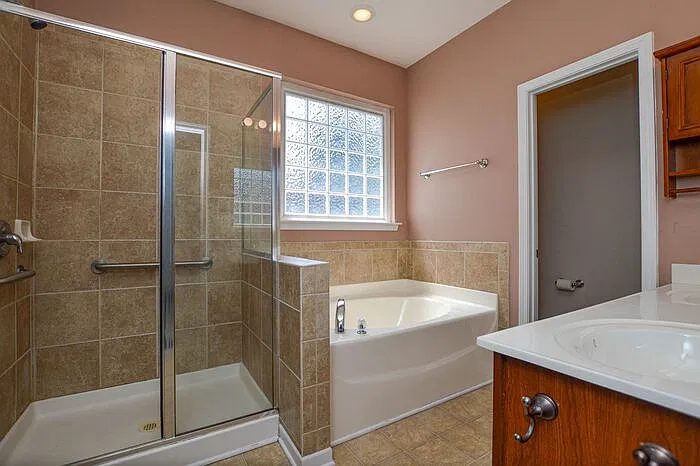 1008 Millbank Dr — Photo 21