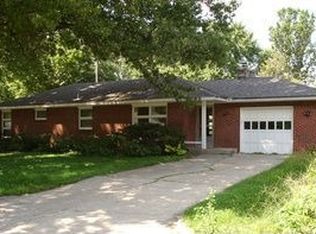 1618 Chevy Chase Dr, Champaign, IL
