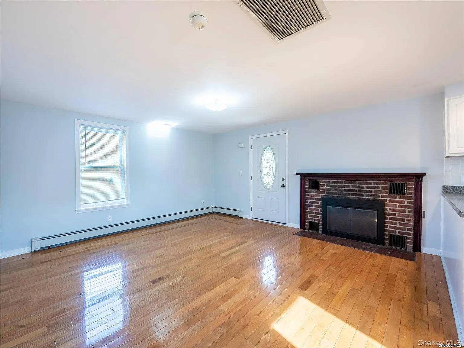 2 bed, 1.0 bath, 750 sqft, $2,950 — Photo 4