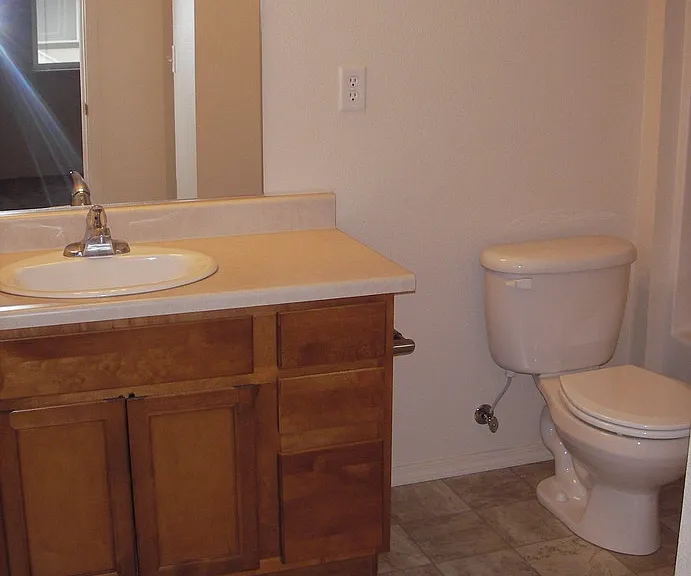 525 Western Ave #200 — Photo 6