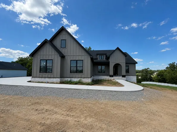 2030 West Ct, Richmond, KY 40475