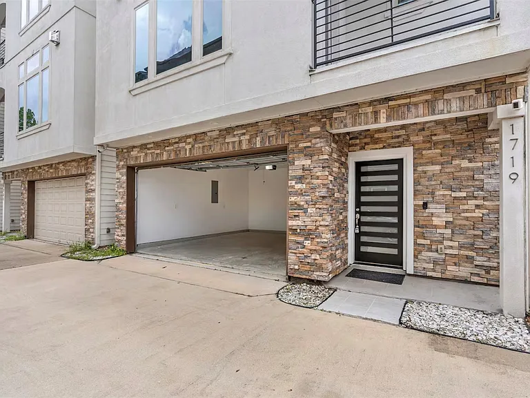1719 Blodgett St — Photo 31