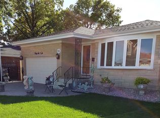 4606 N Delphia Ave, Chicago, IL 60656