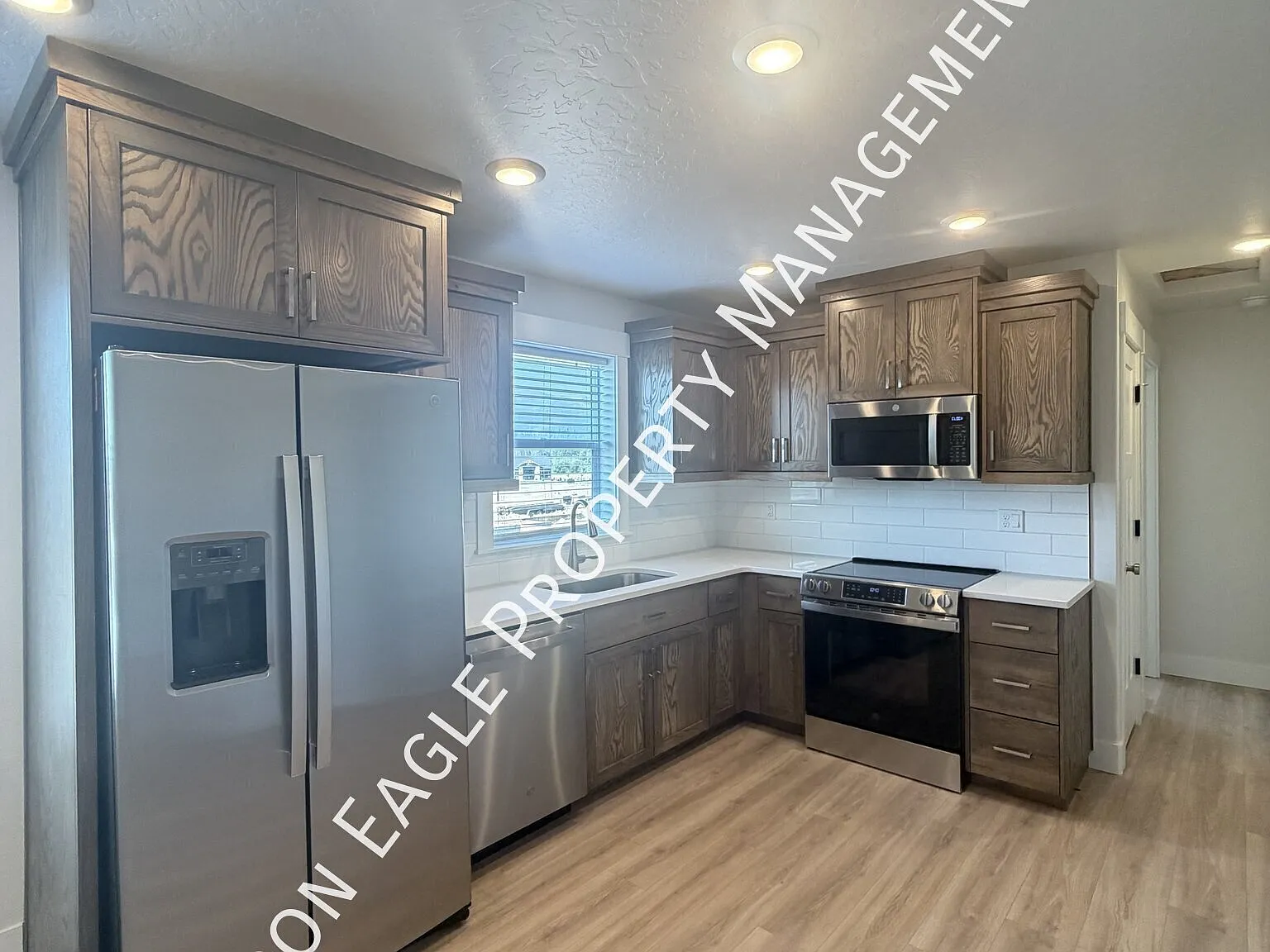 11 River Rock Dr — Photo 1