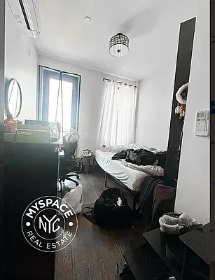 Rented by MySpaceNYC | media 18