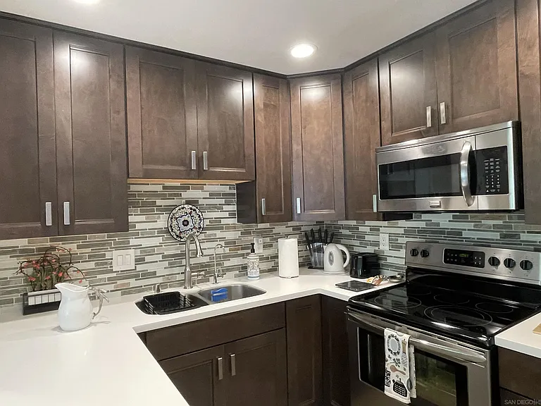 2510 Torrey Pines Rd #413 — Photo 7