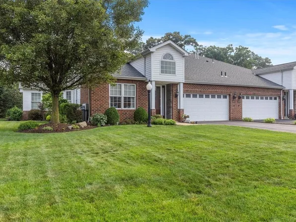 4602 Senate Ct, Valencia, PA 16059