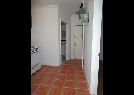 Rented by Compass | media 21