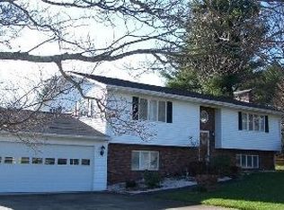 921 Ray Taylor Rd, West Jefferson, NC 28694