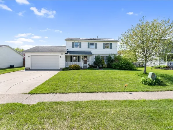 6396 Mayflower Ln, Lake View, NY 14085