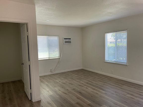 3rd image of 1312 New Ave