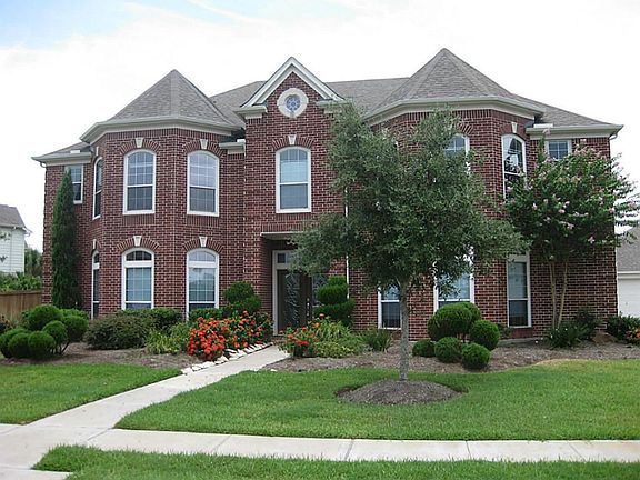 3rd image of 11805 Crescent Bluff Dr