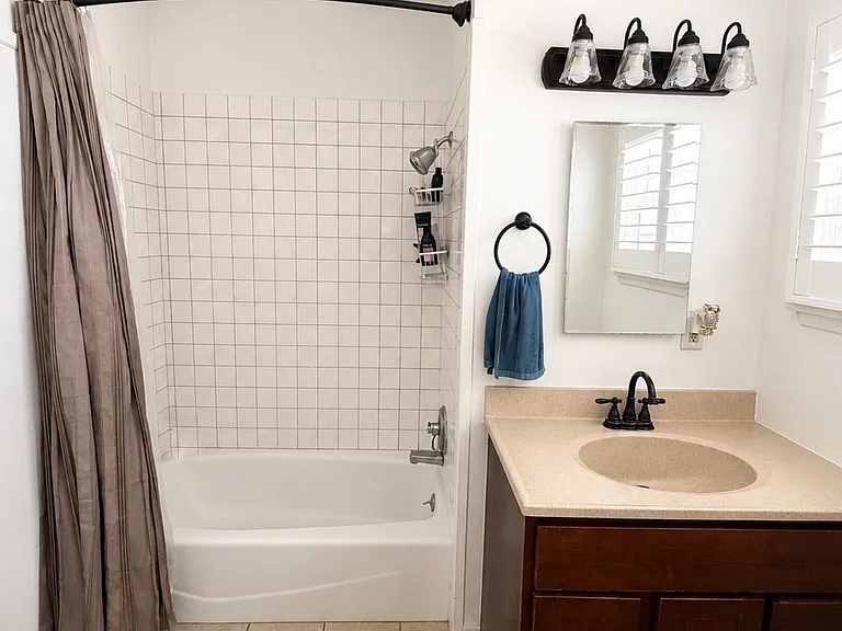 1418 Isabelita Ct — Photo 9